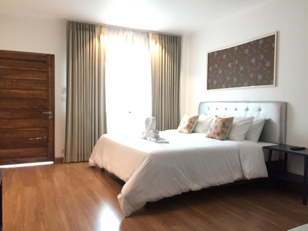 Phetcharat Grand Hotel Maesot Mae Sot Exterior foto
