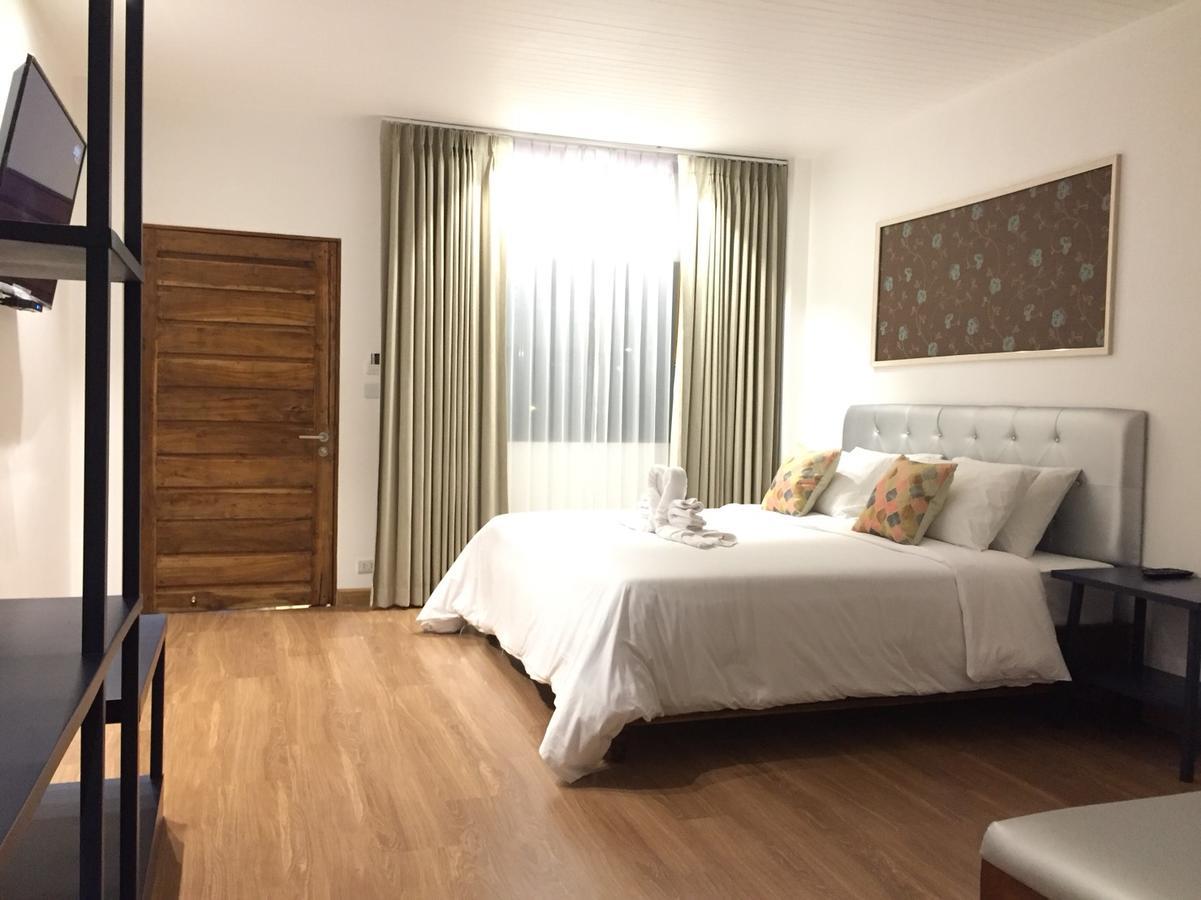 Phetcharat Grand Hotel Maesot Mae Sot Exterior foto