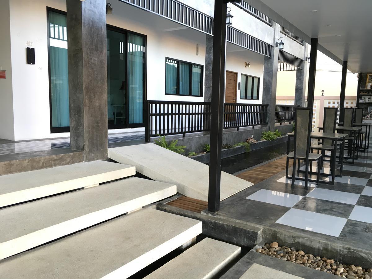 Phetcharat Grand Hotel Maesot Mae Sot Exterior foto