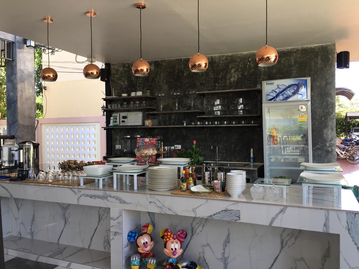 Phetcharat Grand Hotel Maesot Mae Sot Exterior foto