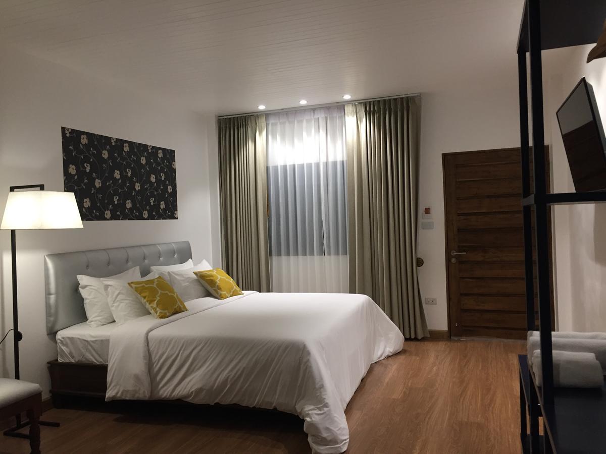 Phetcharat Grand Hotel Maesot Mae Sot Exterior foto